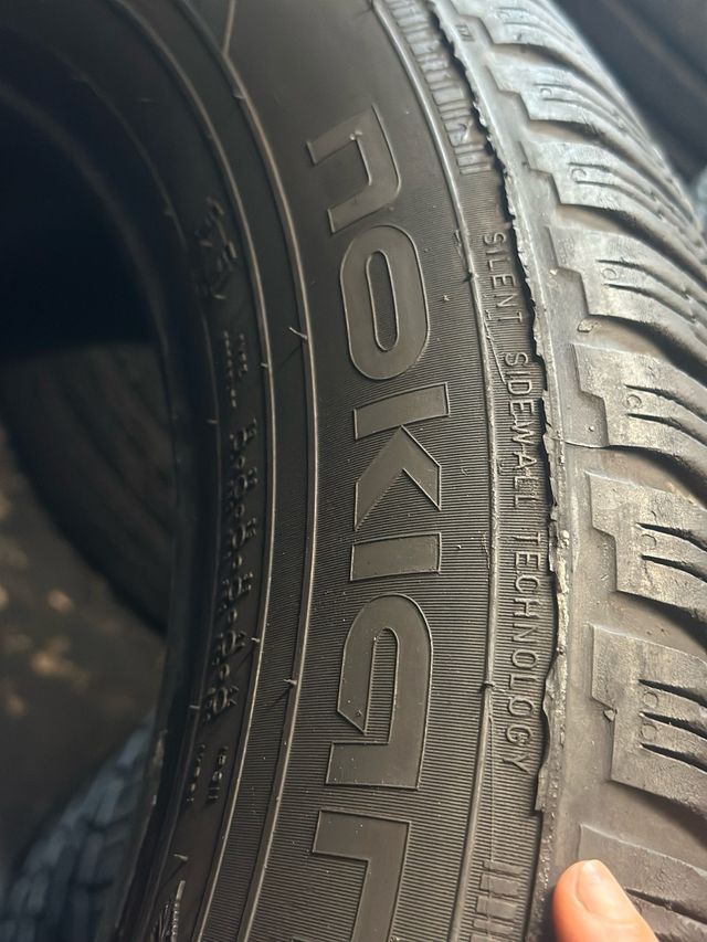Neumáticos 235/55R17