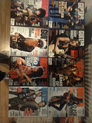 Lote de revistas guitar world con partituas inglés