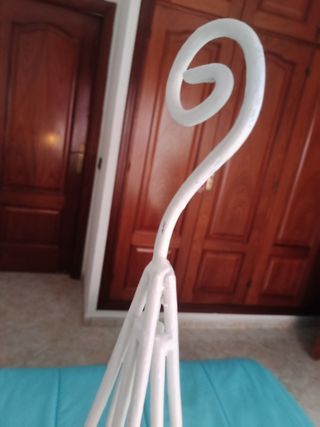 Lámpara de pie en forja