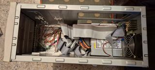 Caja carcasa discos duros raid