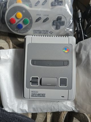 Super Nintendo Classic Mini - 20+ juegos