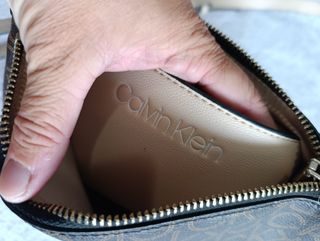Bolso Calvin Klein con bandolera