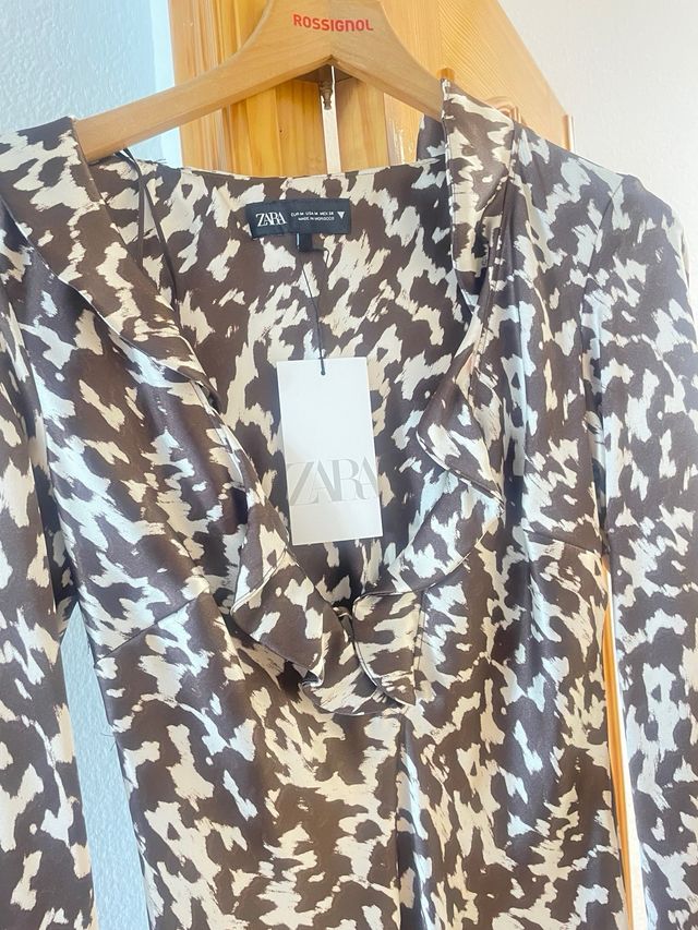 Vestido midi Zara estampado