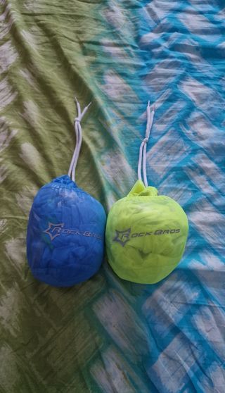 2 Chaquetas cortavientos impermeables talla M y L
