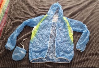 2 Chaquetas cortavientos impermeables talla M y L