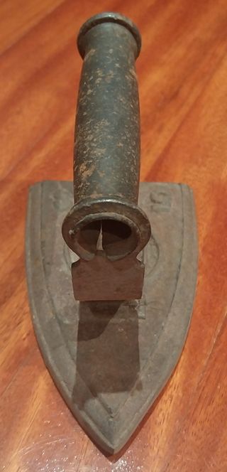 Plancha 5-S de Hierro antigua Planchar