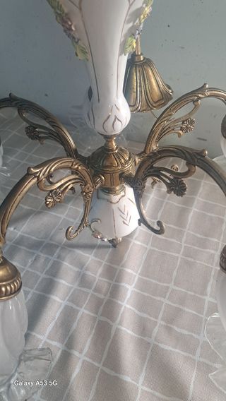 Lampara de Cerámica y Bronce
Araña vintage 5 luces