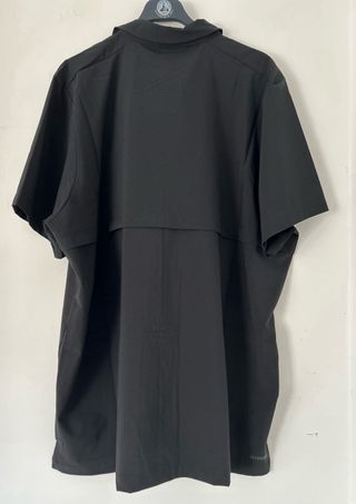 Camisa adidas negra M Tor Polo. Nueva