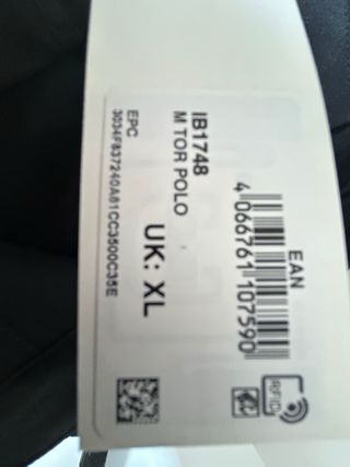 Camisa adidas negra M Tor Polo. Nueva