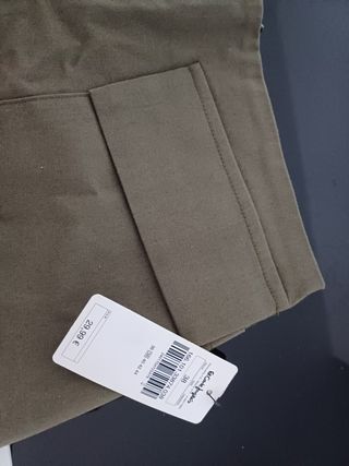 Falda verde militar nueva
