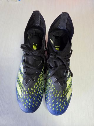 Botas fútbol Adidas 