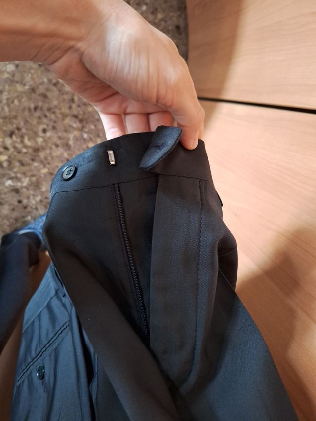Pantalon traje negro 44
