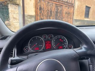 Audi A6 2.5 TDI 180cv automatico