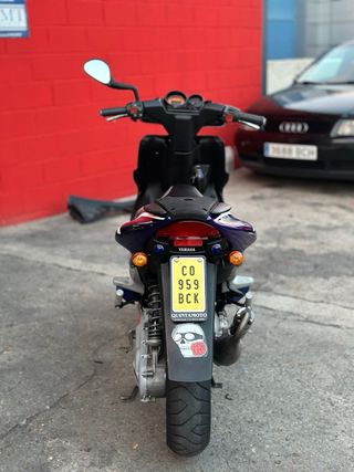 Yamaha AEROX R