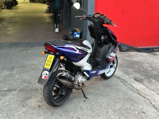 Yamaha AEROX R