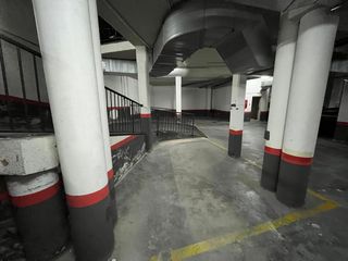 Plaza de garaje en calle José María de Pereda