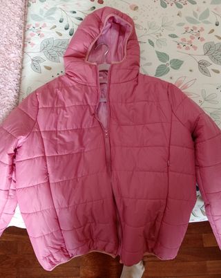 Chubasquero plumas ligero rosa