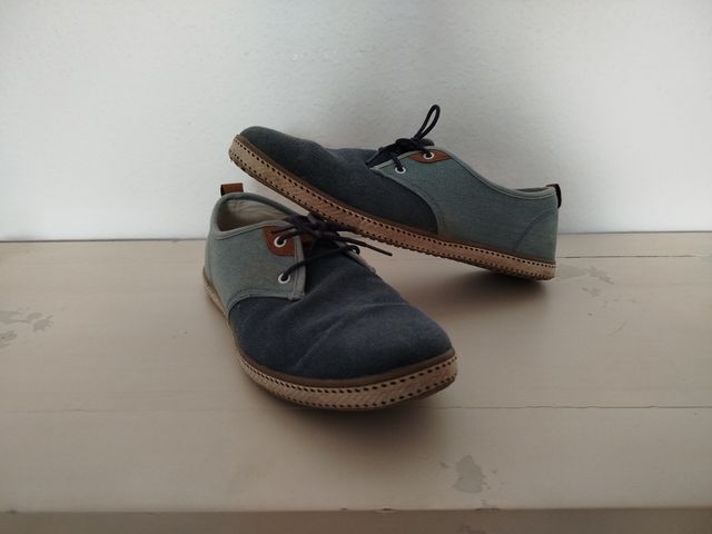 Scarpe casual blu e grigie