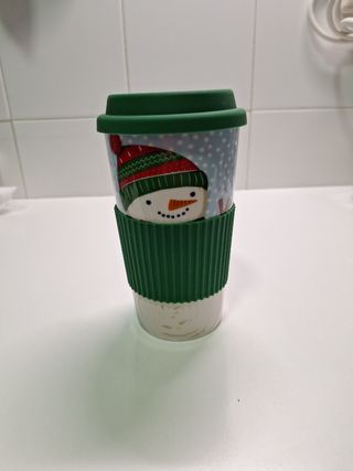 Vaso de cerámica con tapa de silicona