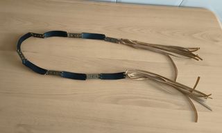Cinturón de mujer marca Stradivarius