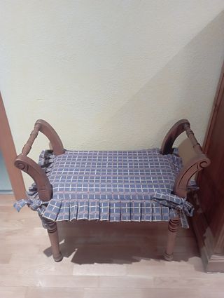 Banqueta madera con cojin