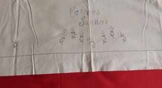 ANTIGUAS SÁBANAS BORDADAS DE ALGODÓN