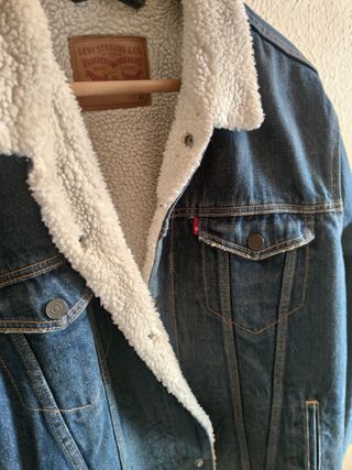 Chaqueta vaquera Levi's con borreguito