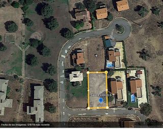 Parcela urbana en urbanización