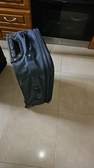 Maleta mediana EASYGO negra