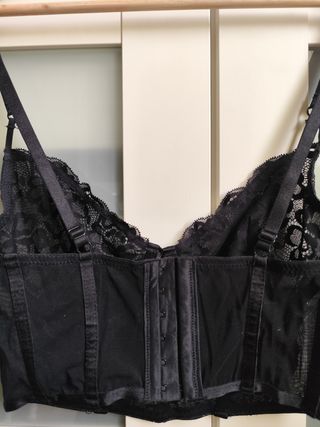 Corpiño encaje negro dorado