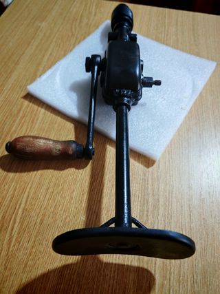 Trapano manuale 