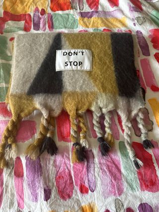 Bufanda unisex Don’t stop larga