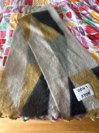 Bufanda unisex Don’t stop larga