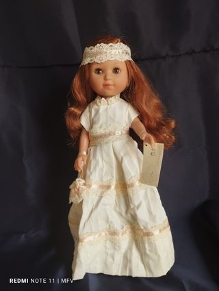 Muñeca comunión marca Arias, ed. Limitada,
