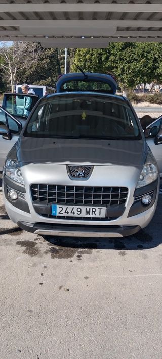 Peugeot 3008 2012