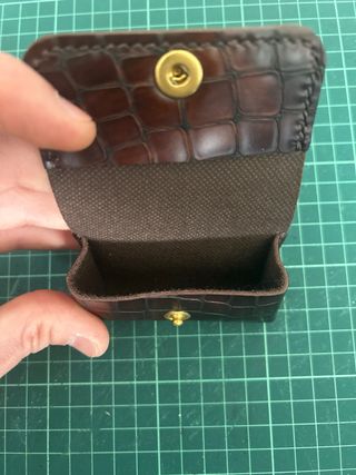 Monedero artesanal cuero 