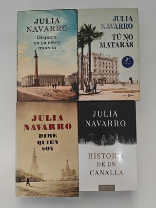 Lote de 4 libros de Julia Navarro (tapa dura).