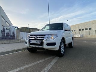 Mitsubishi Montero 2018
