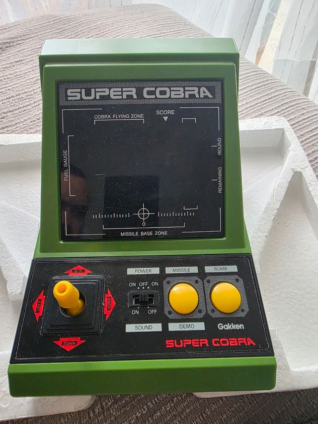 Super Cobra Gakken Tabletop completa
