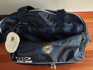 Bolsa deportiva Villarreal CF, marca Kelme.