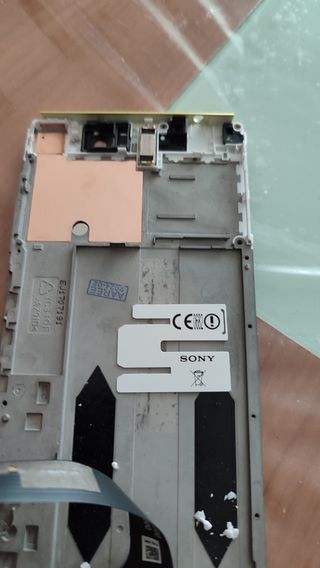 Pantalla Sony Xperia C6 dorada nueva