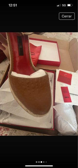 Cuñas ch nuevas 38. carolina herrera nuevas , 