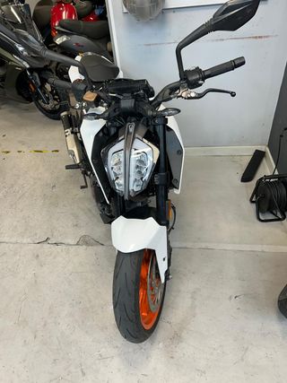 SE VENDE KTM DUKE 390