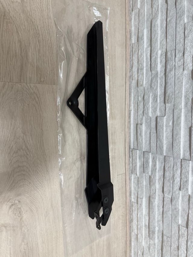 Cubrecadena Yamaha Tenere 700 - Nuevo