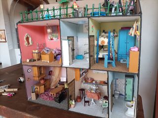 Casita de muñecas vintage