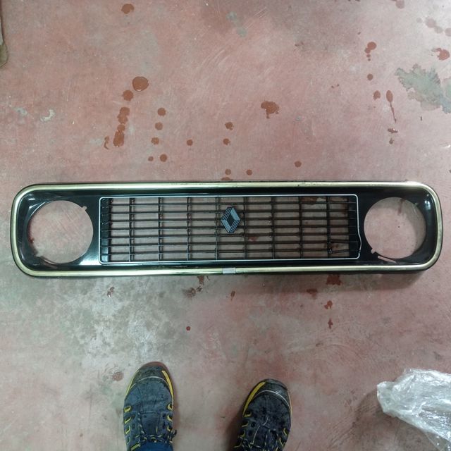 Rejilla Fiat uno turbo primera serie y otros