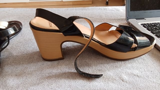 Sandalias Wonders negras, talla 39