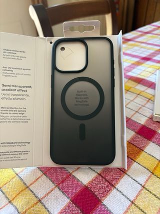 Custodia Puro iPhone 15 Pro Max MagSafe