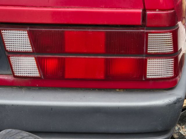 Piloto trasero Alfa Romeo 75 1.8