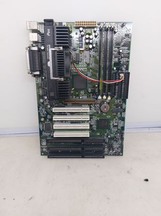 PLACA BASE DE ORDENADOR ANTIGUO 